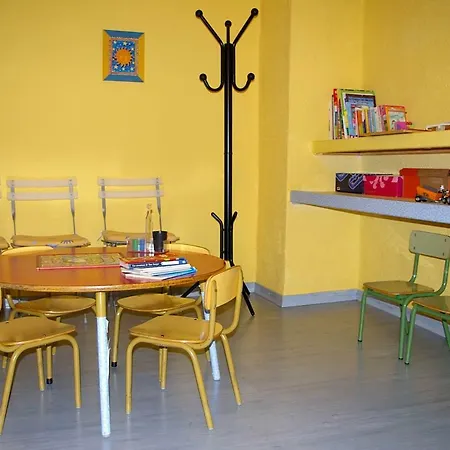 Casa Blasco Сasa de vacaciones Artieda (Zaragoza)